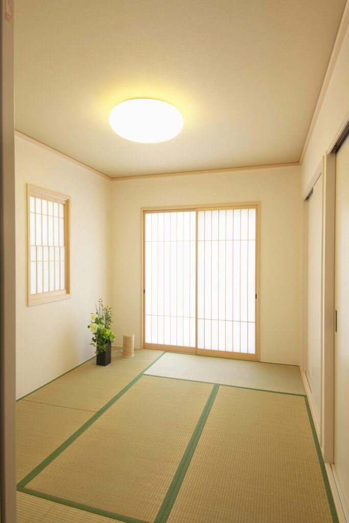 茶室を中心に据えたRC×木造混構造の現代和邸（デモ）